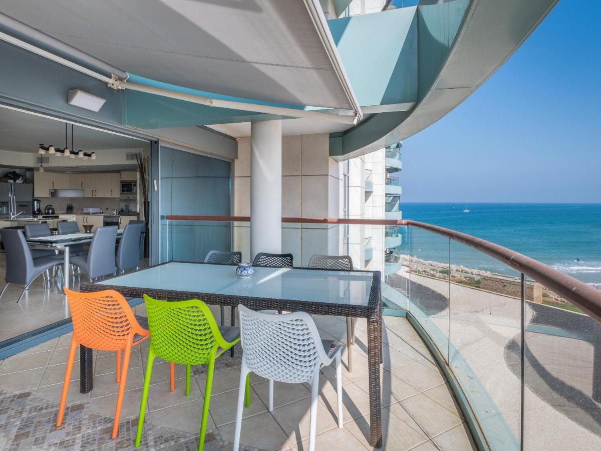 Front Of Beach Next Ritz Hotel - 3 Bedroom& 3 Bathroom Herzliya ห้อง รูปภาพ